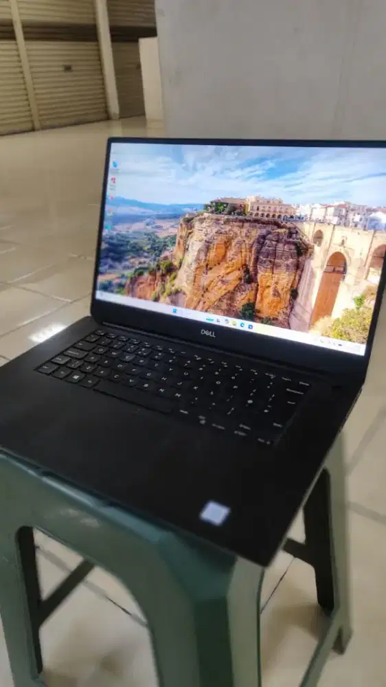 Dell xps 15 7590 VgA GTX 1650
