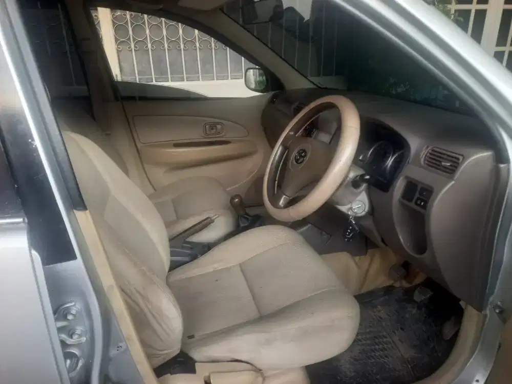 AVANZA MANUAL 2008