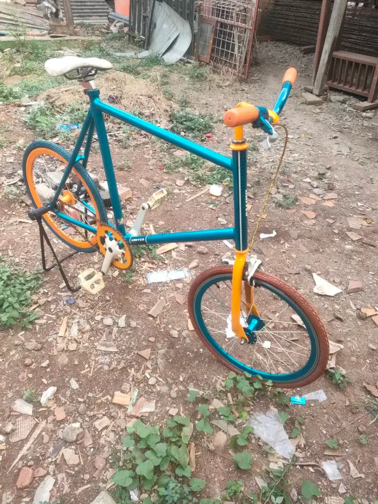 UNITED SOLOIS MINIVELO