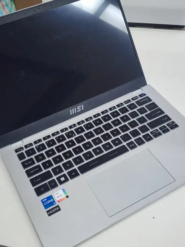 Laptop MSI Modern 14 C11M 8/512