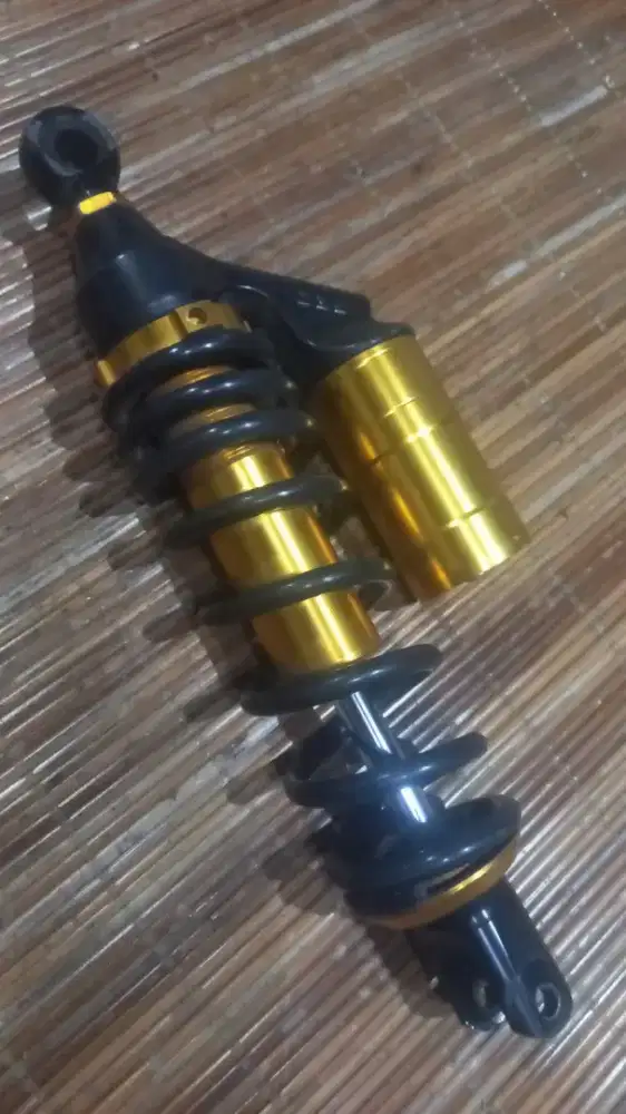 Mono shock DBS tabung