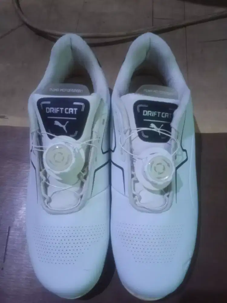 Sepatu puma ferari