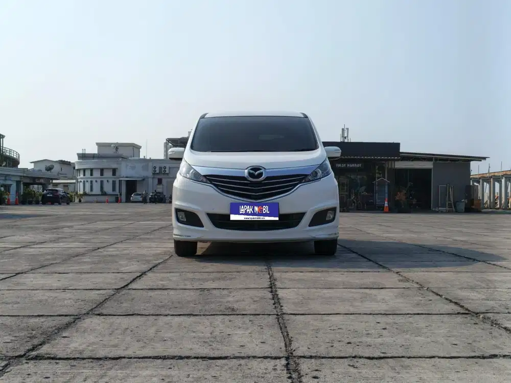 Mazda Biante 2.0 Matic AT 2016 Putih KM 104RB