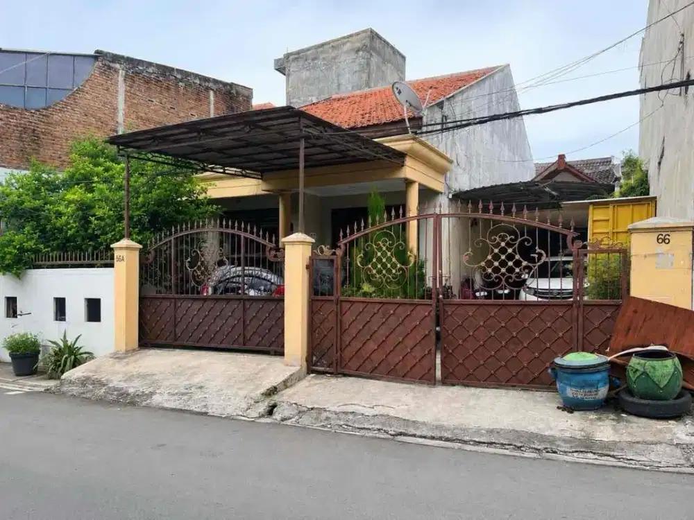 9jt-an/mtr‼Dijual Rumah lama Petemon Pusat Kota Surabaya