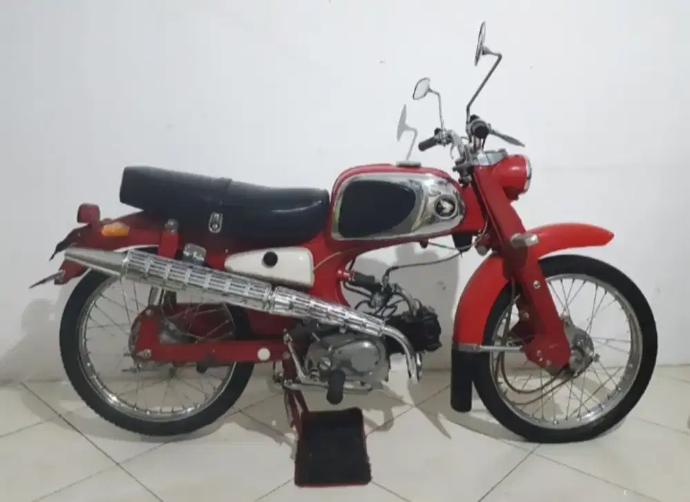 Honda C110 Honda Gareng
Tahun 64