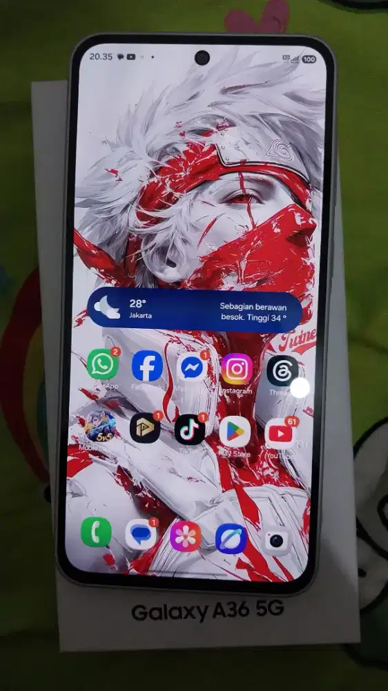 Samsung A36 5G 8/256 fullset garansi on maret 2027 ada goresan secuil