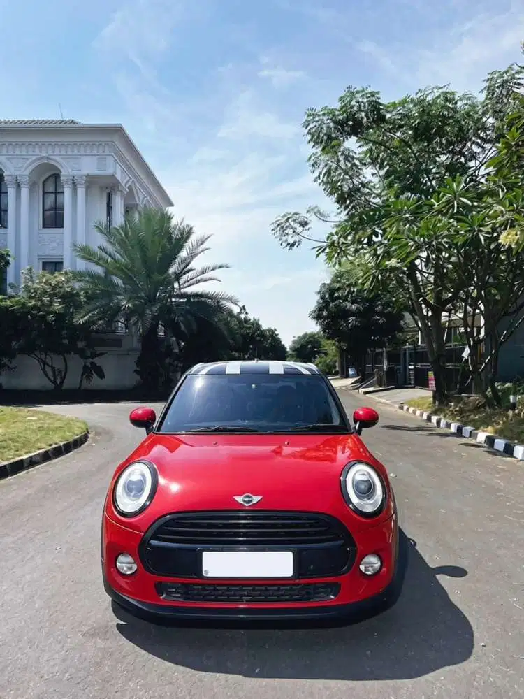 Mini 5 Door 2016 Hybrid