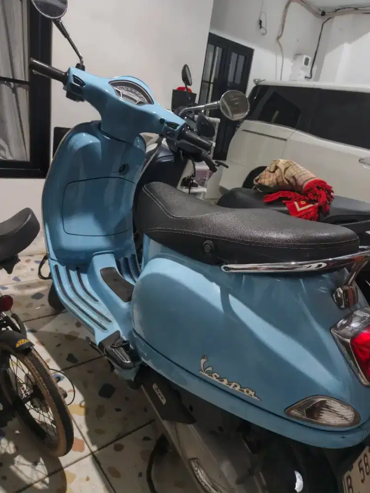 Dijual Vespa Lx 125 blue capri