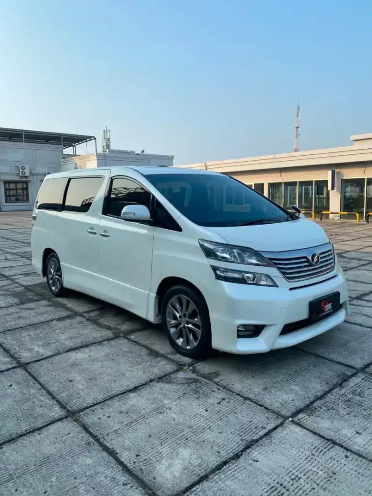 DP MINIM TOYOTA VELLFIRE 2.4 Z AUDIOLESS 2011