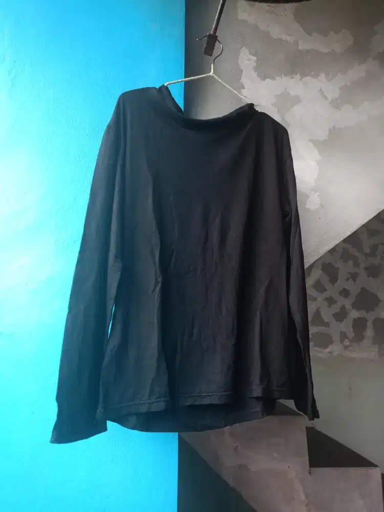 Manset kaos wanita warna hitam