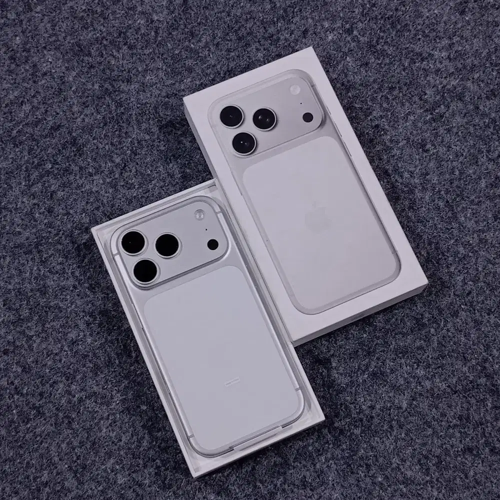 (CC0) iPhone 17 Pro 256 GB Silver Garansi Resmi iBox Indonesia