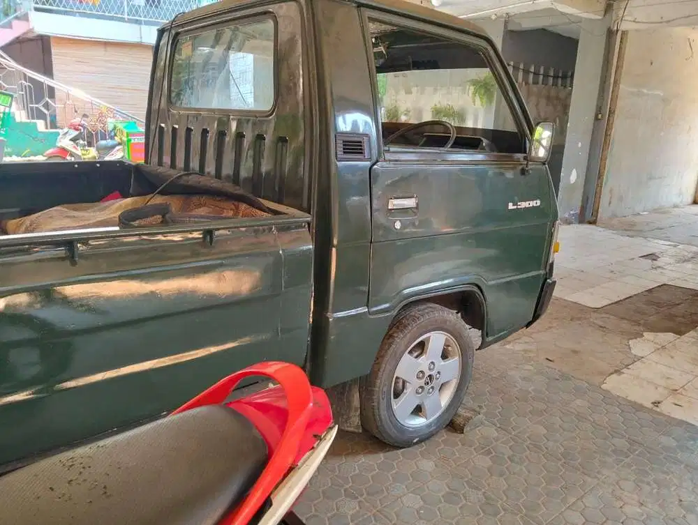 Mitsubishi L300 1996 Bensin
