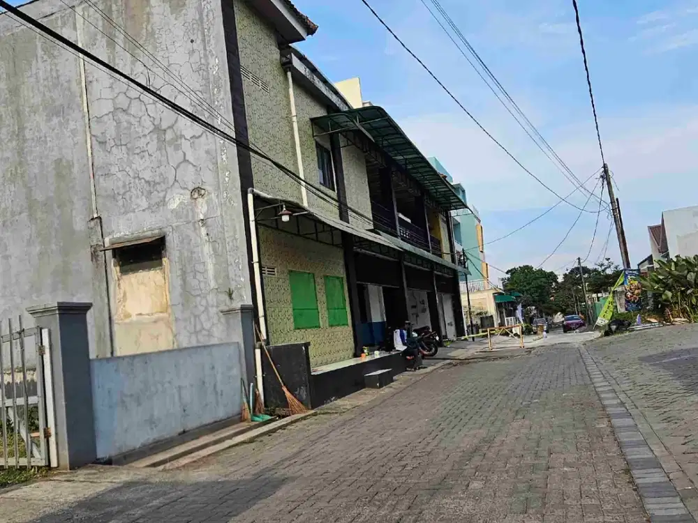 tanah premium di PTP hanya 100 m dari raya suhat, bagus buat kafe premium atau kos elite dan juga guest house. sangat dekat kampus UB Brawijaya, unmuh dan polinema