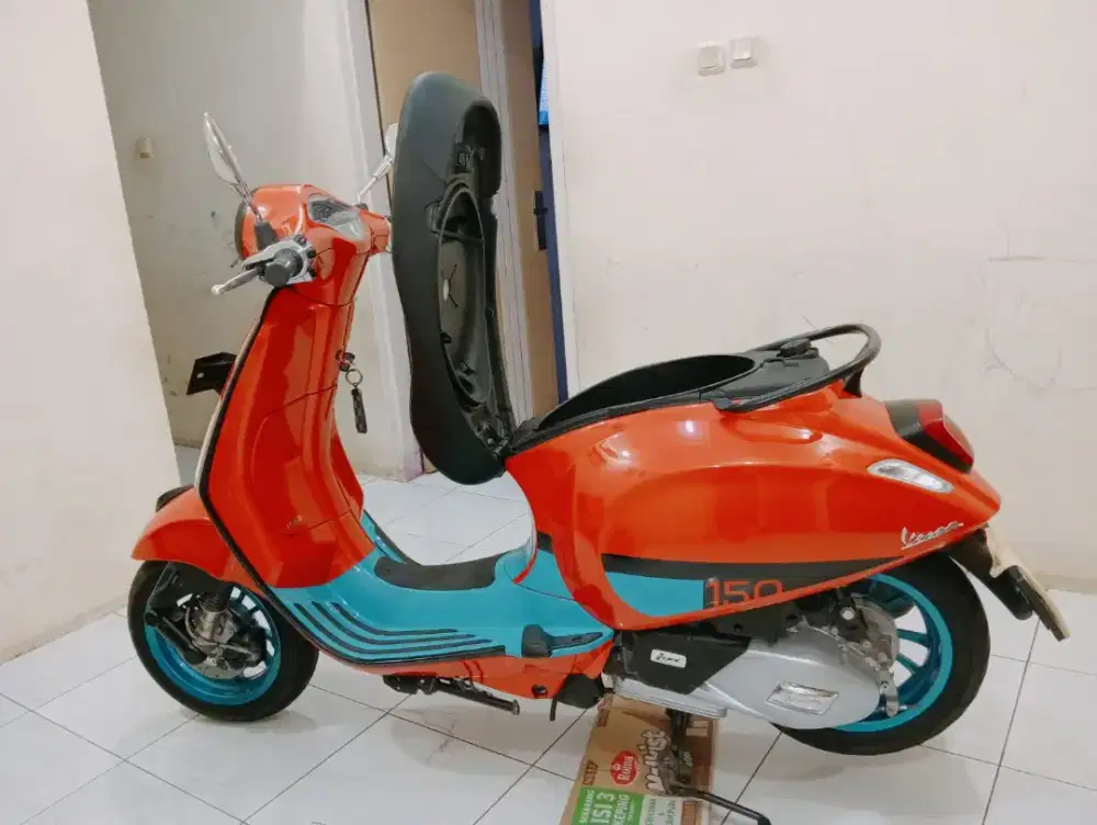 PIAGGIO VESPA PRIMAVERA COLOUR VIBE INGET 150 ABS 2023 LIMITED EDITION