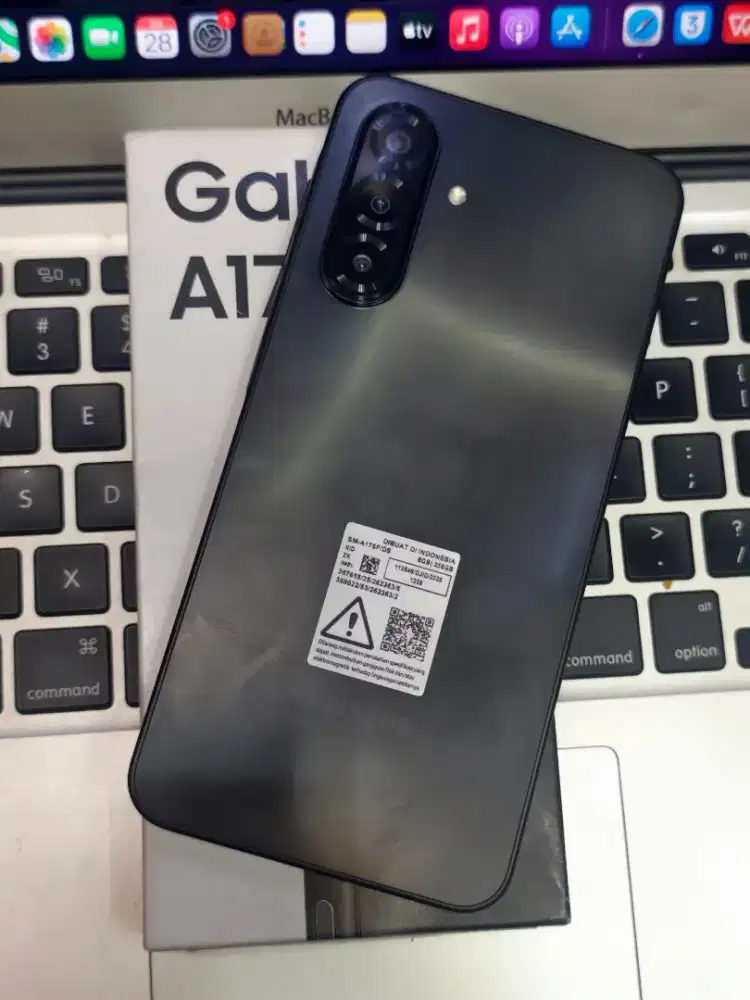 Samsung A17 8/256 GB