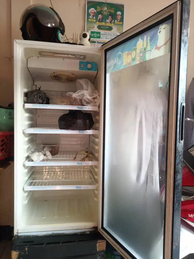 Showcase Chiller Midea 1 Pintu Kaca Bekas - Dingin Normal - Siap Pakai