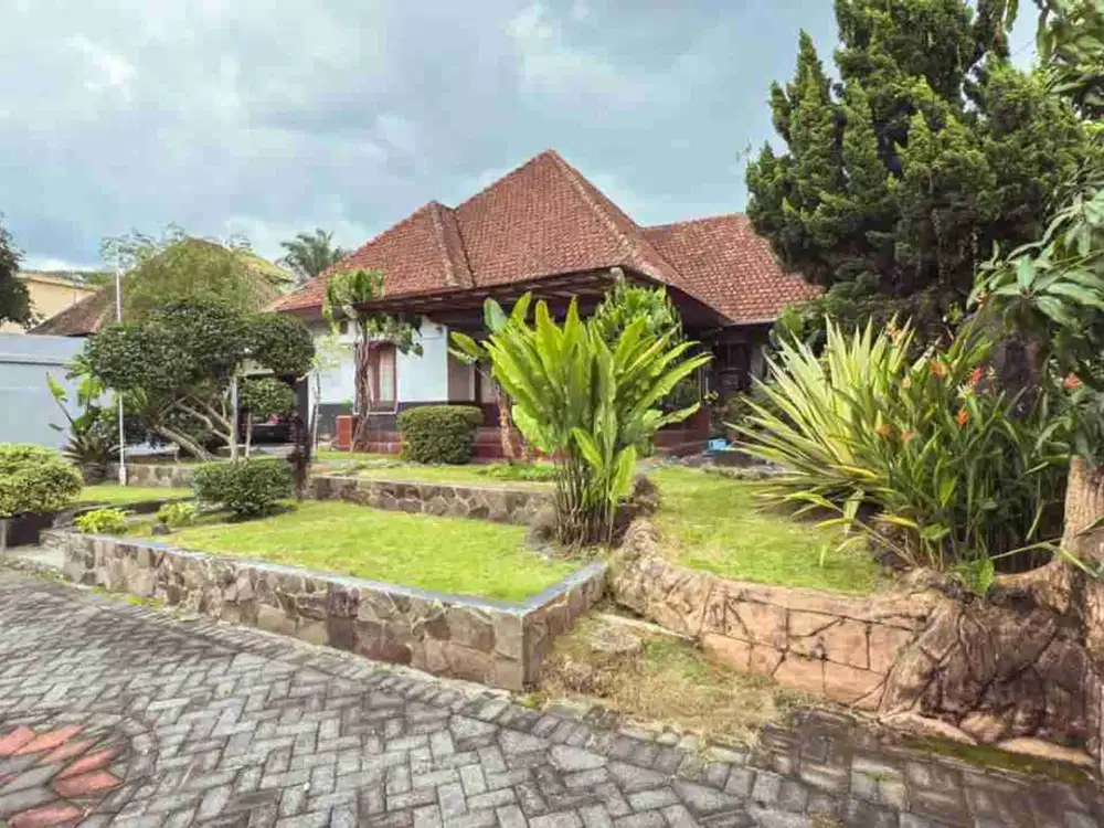 rumah lokasi premium di jalan raya tumenggung suryo samping RS lavalette dekat rampal dan stasiun serta RSSA