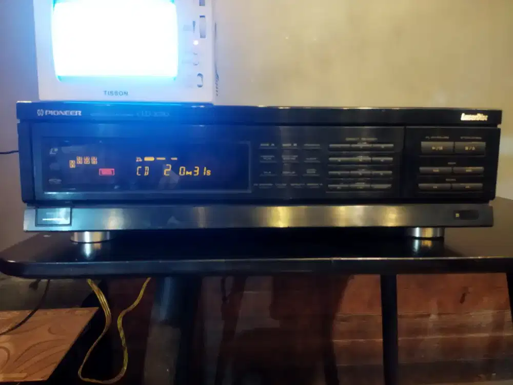 Pioneer cld-2070 cd laser disc player unik tray open closed di lcd