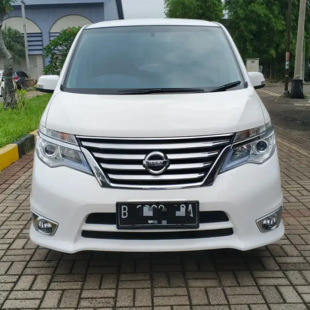 Nissan Serena HWS Putih 2016