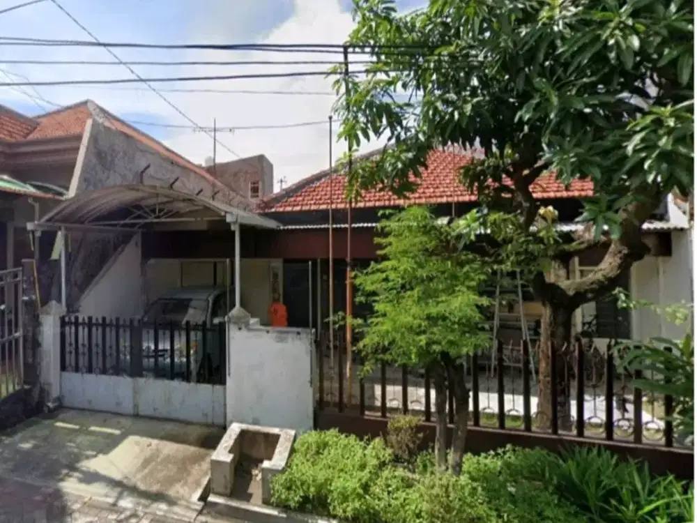 Rumah komplek Tompotika, jl Manyar Tirtoyoso Selatan Sby