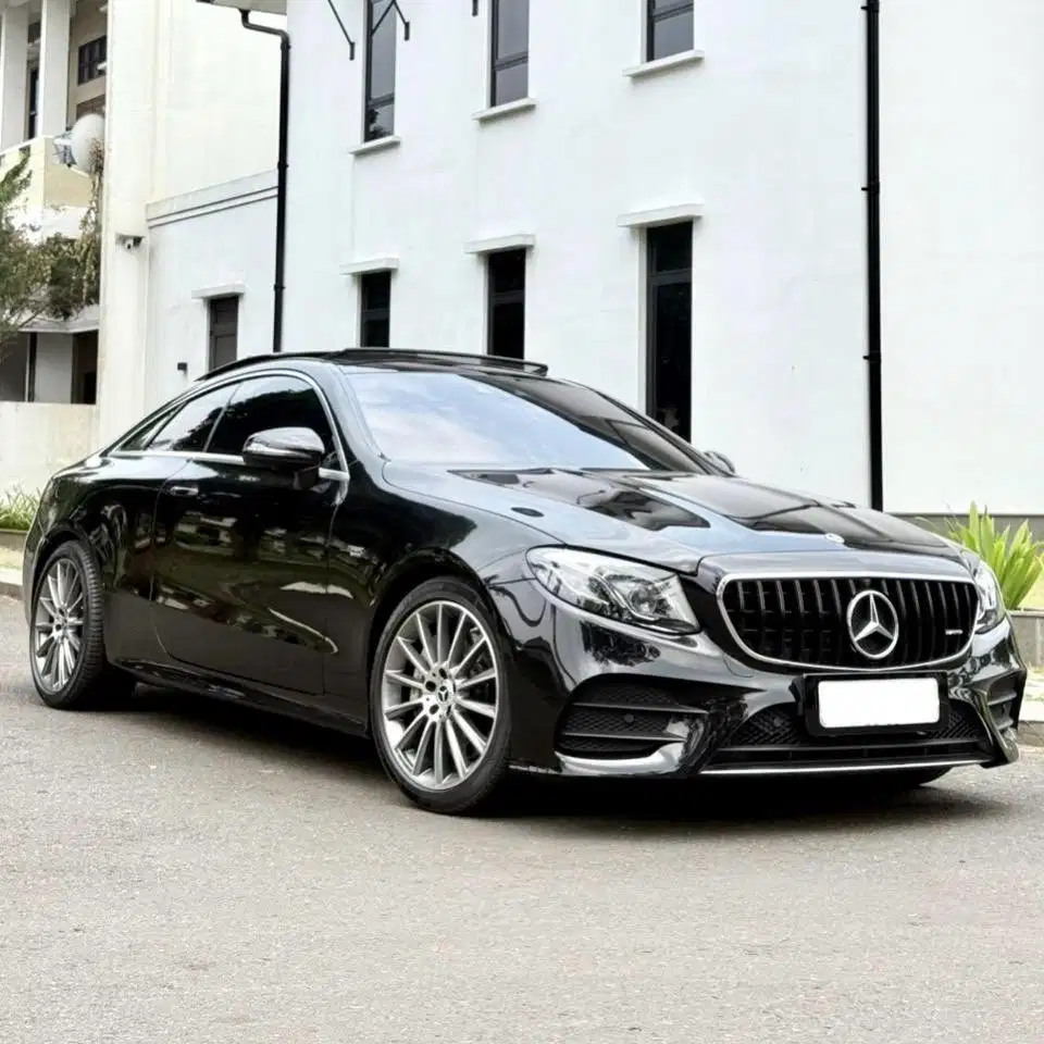 (CASH) Mercedes Benz E300 AMG Coupe 2019