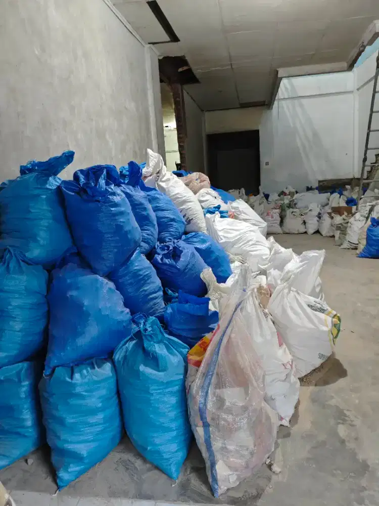 Puing Bangunan Ruko 1000