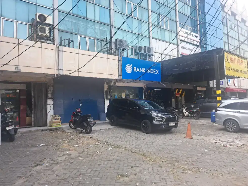 Disewakan Ruko jalan raya Cideng Timur samping BCA sebelah bank INDEX