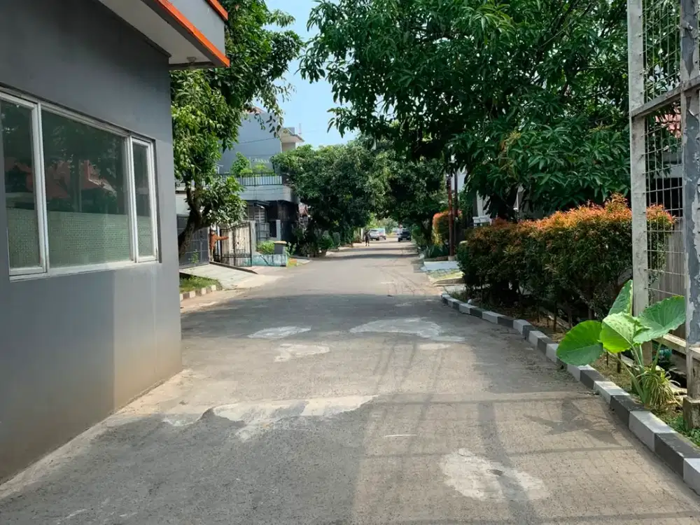 Rumah dijual Griya Jakarta dekat Stasiun KRL & Tol BSD Pamulang