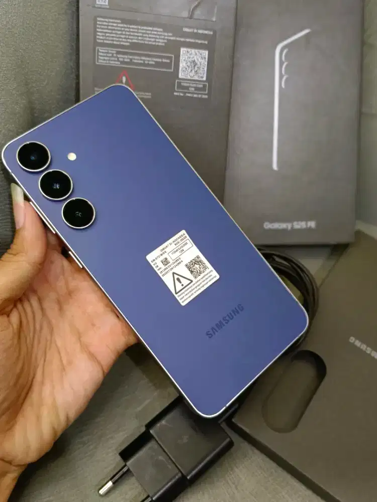 Samsung S25 Fe 8/256gb like new