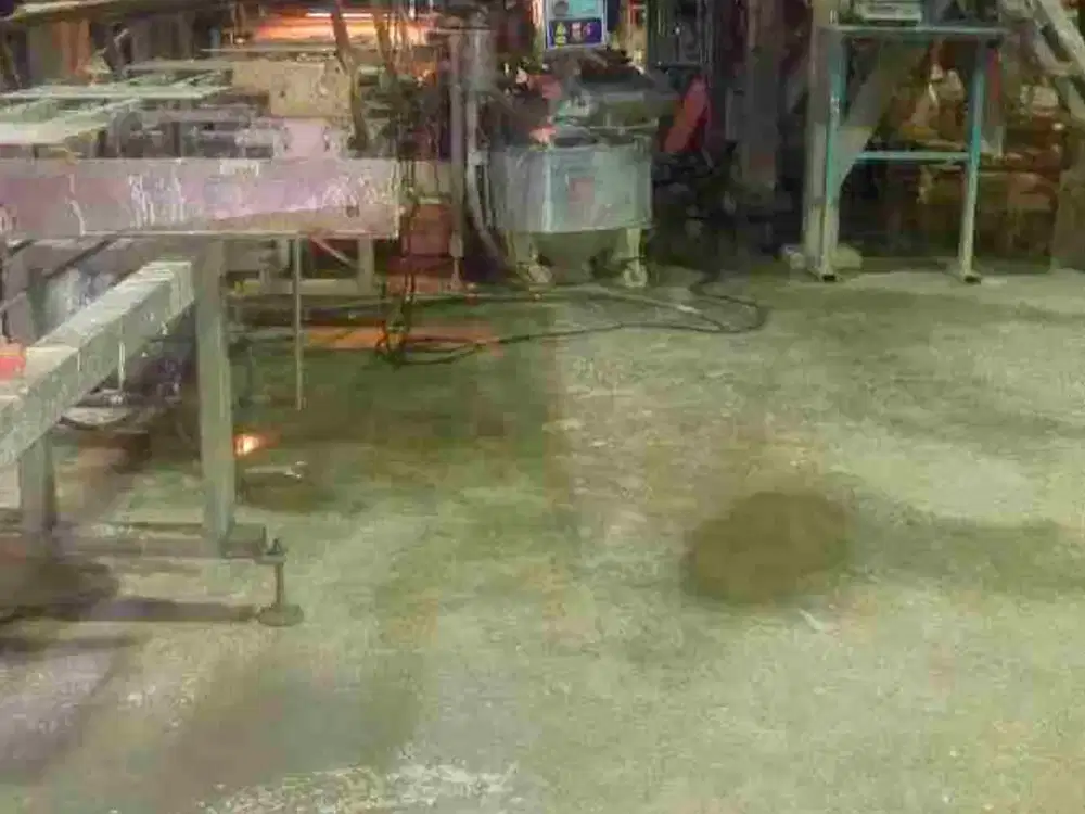 Dijual 2 unit Eks Pabrik dan mesin