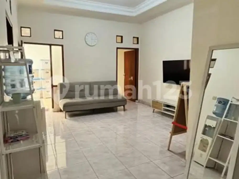 Rumah Terawat Nusa Cisangkan Permai Padasuka Cimahi Tengah