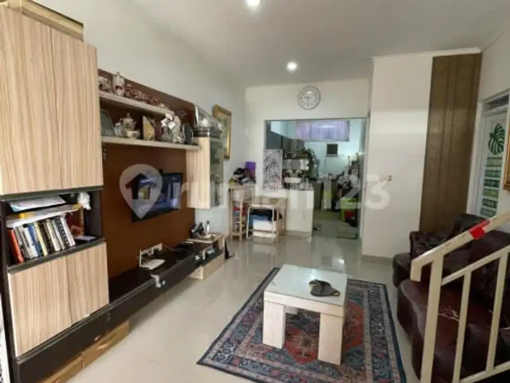 Rumah Cisaranten Kulon Arcamanik Dekat Antapani Bandung