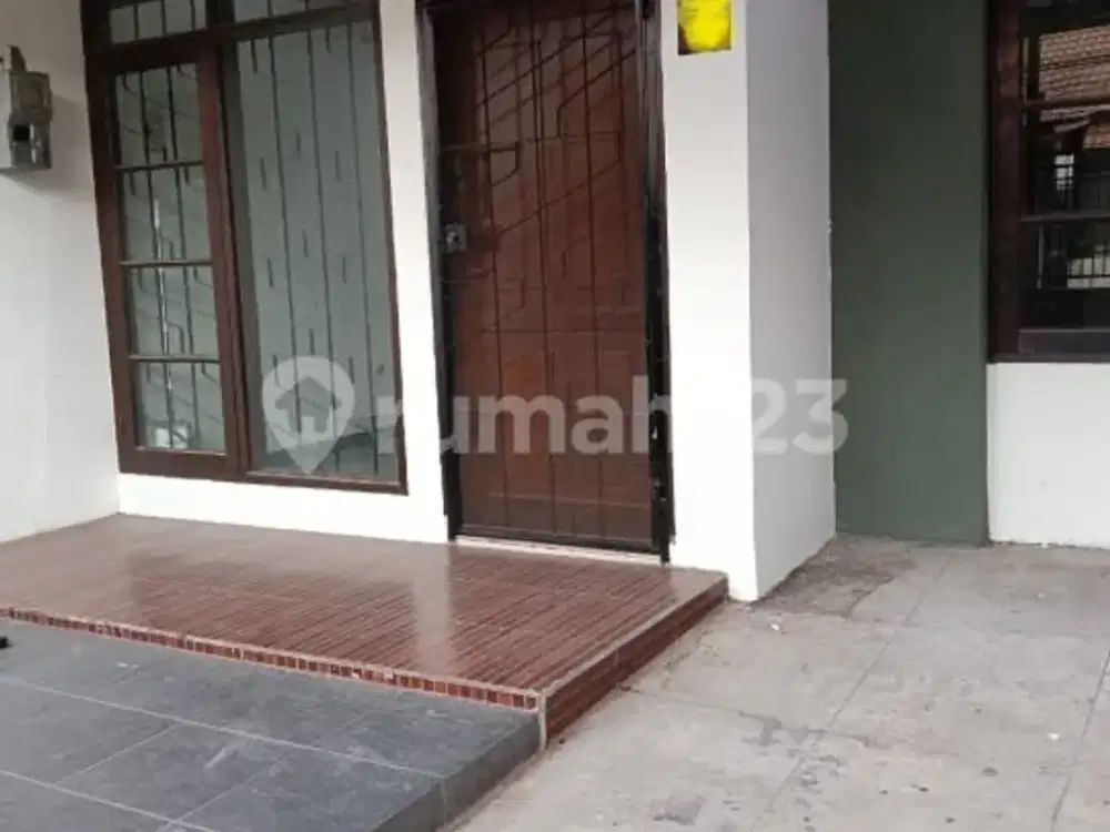 Rumah Bagus Di Taman Kopo Indah 2 Dekat Borma