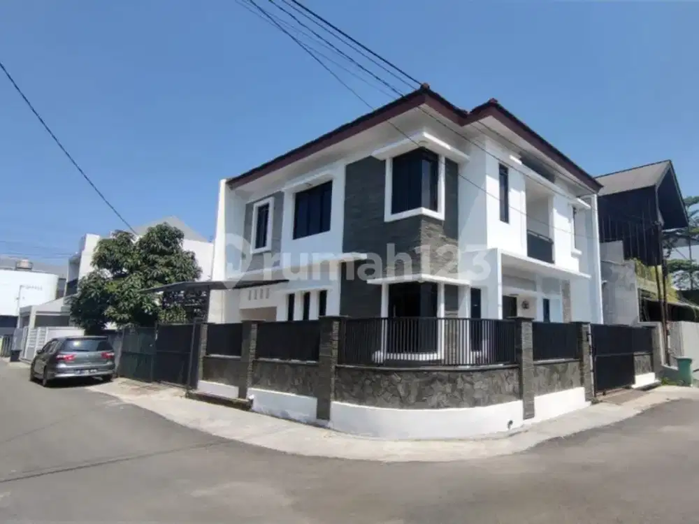 Rumah Hook Logam Dekat Ciwastra Buah Batu Bandung