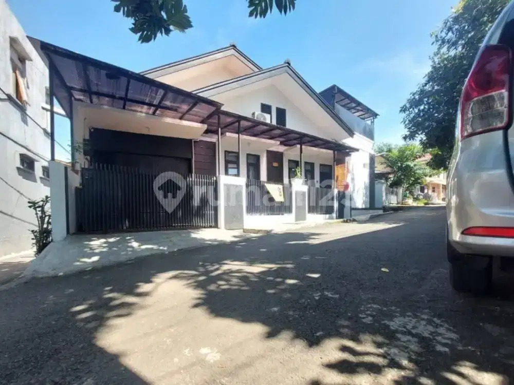 Rumah Sadang Serang Dekat Cigadung, Cikutra Bandung
