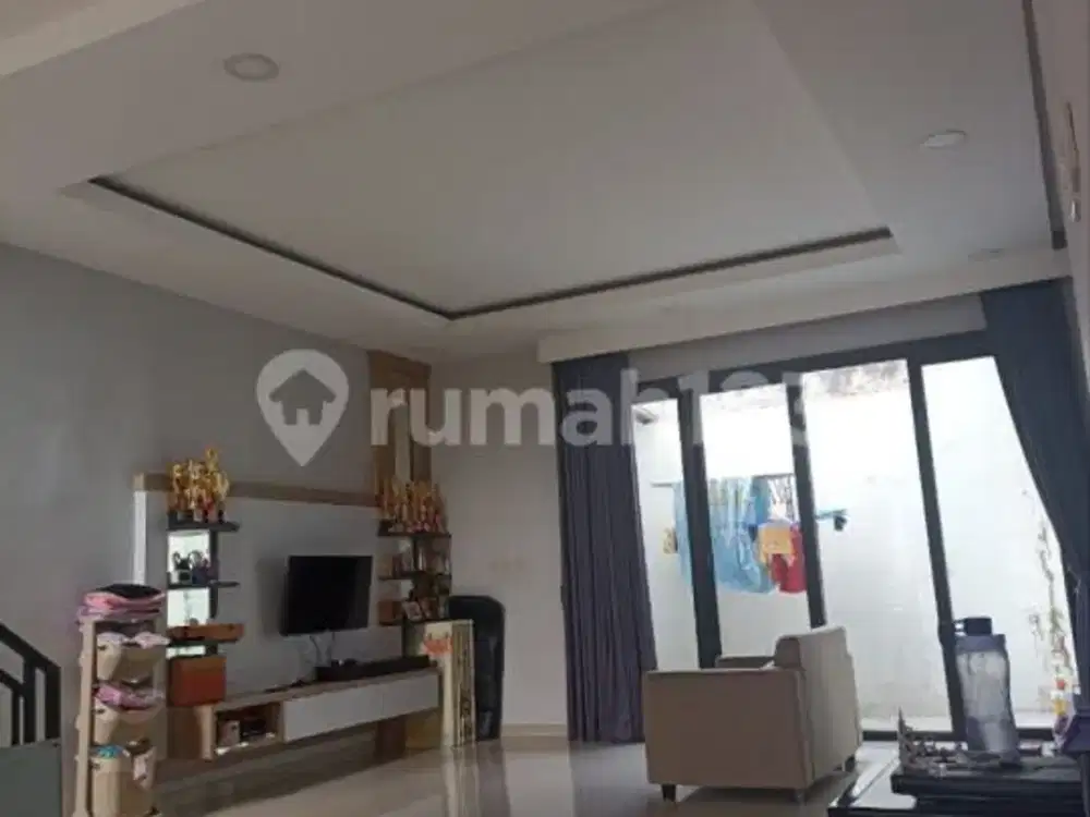 Rumah Bagus Minimalis Taman Kopo Ketapang Bandung