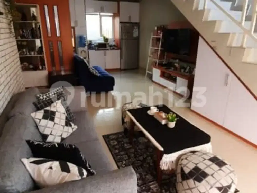 Rumah Antapani Lama Dekat Arcamanik, Cicaheum Bandung