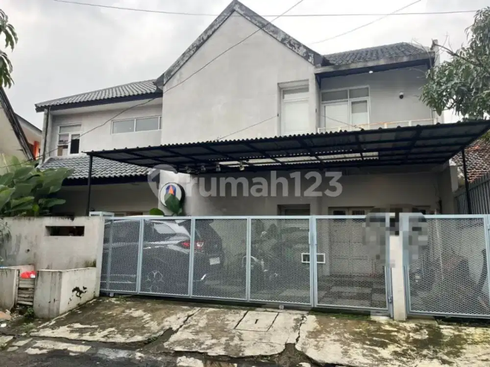 Rumah Kekinian Dekat Griya Yogya, Tol Buah Batu Bandung