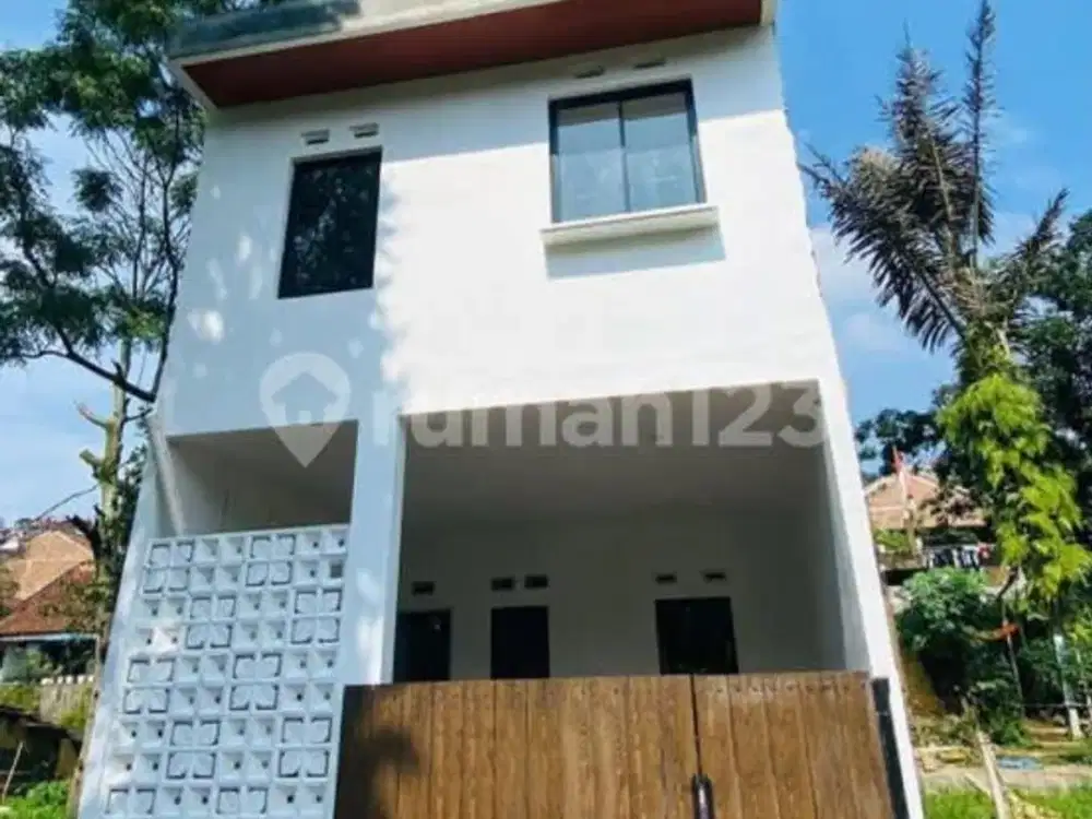 Rumah Akses 1 Mobil Cigadung Wetan Dekat Dago Bandung