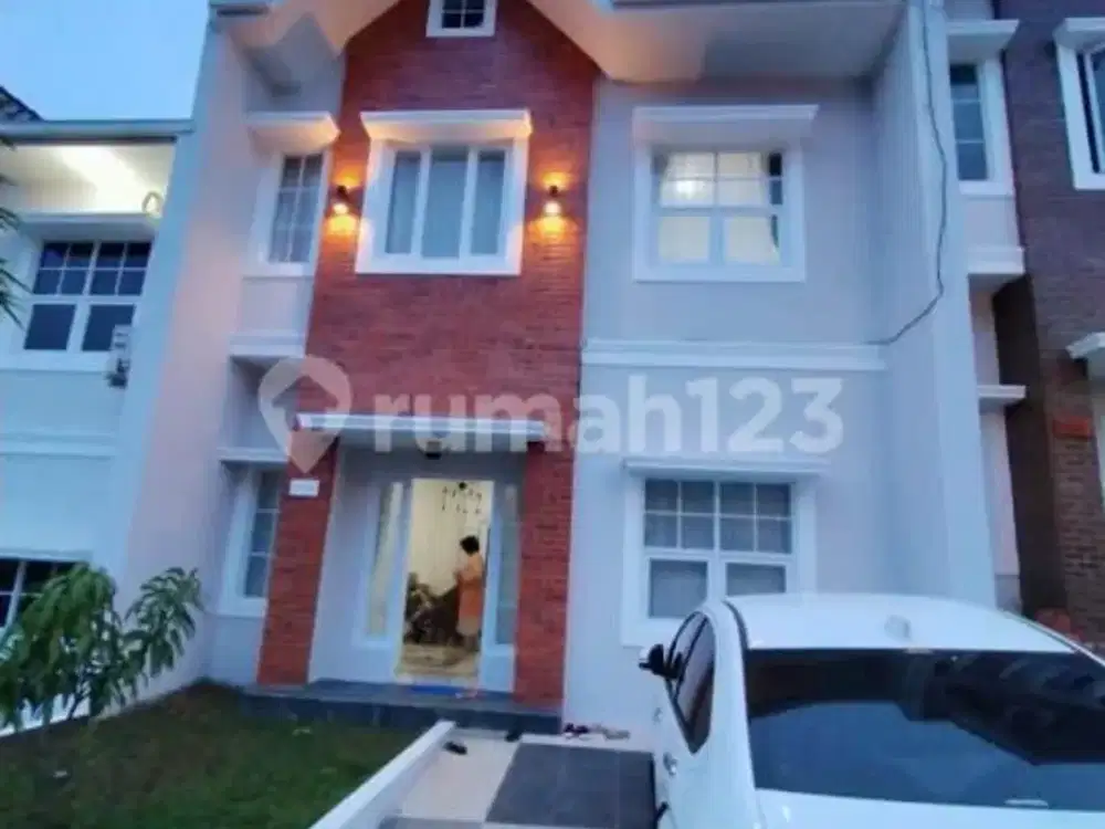 Rumah Cantik Furnished Sariwangi Dekat Cihanjuang, Sarijadi Bandung