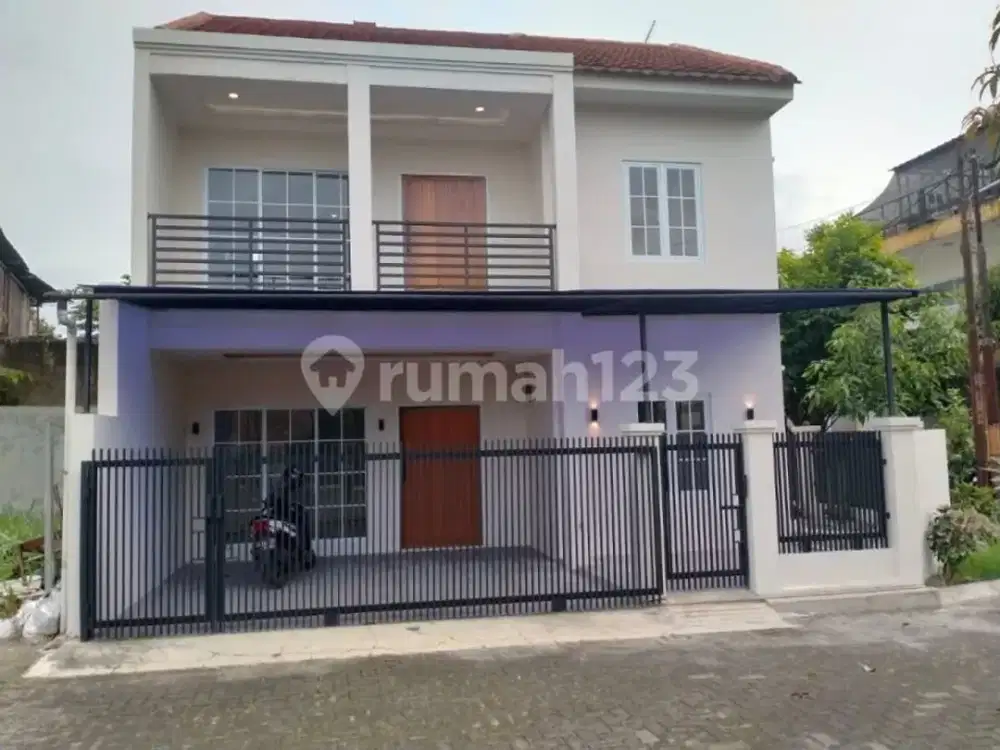 Rumah Baru 50 M Saja ke Jalan Raya Kopo Dekat Tol Margaasih Bandung