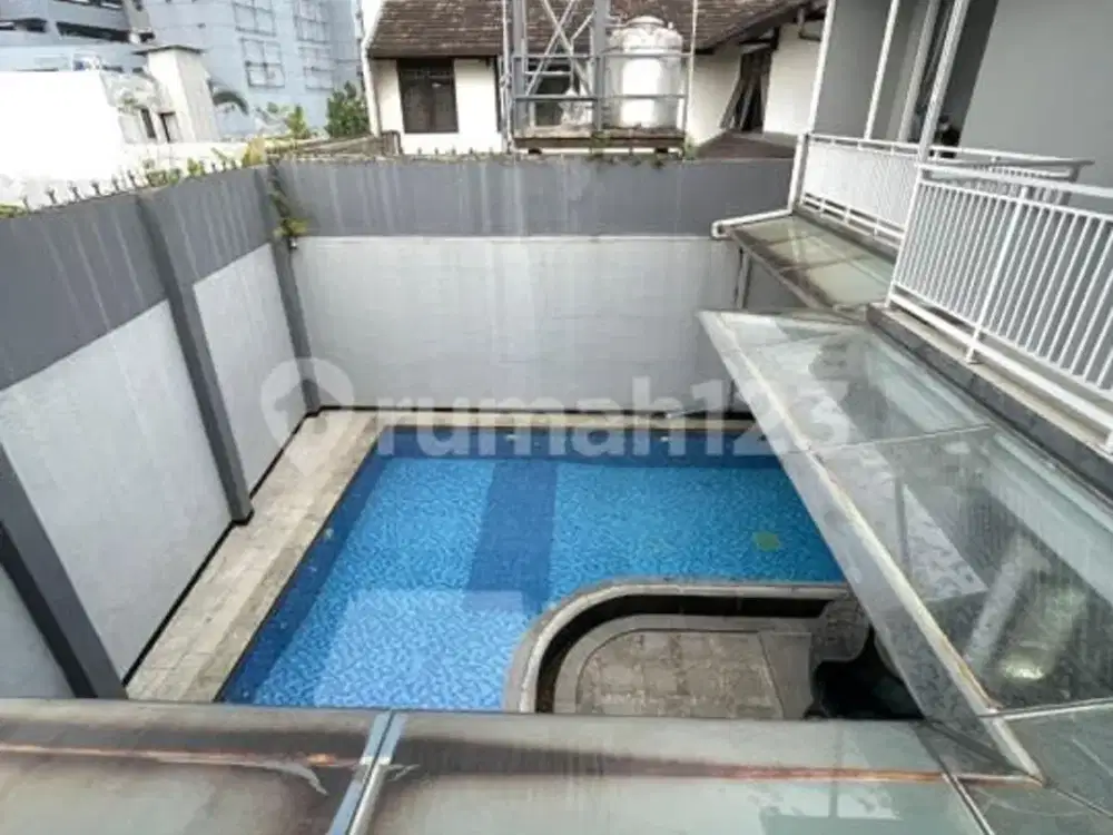 Rumah Kolam Renang Kopo Melati Dekat Tol Kopo Bandung