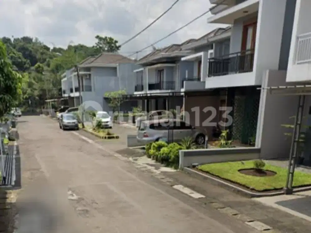 Rumah Cluster Cikutra Dekat Cigadung, Pahlawan Bandung