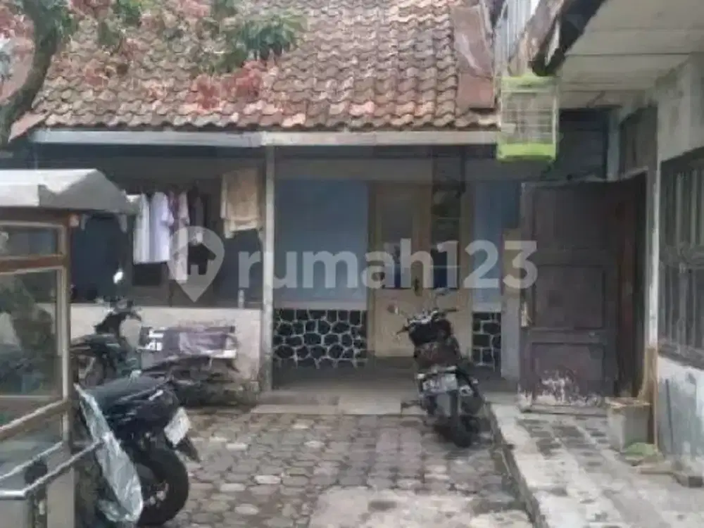 2 Rumah lama hitung tanah sayap pandu pajajaran dekat Pasirkaliki Bandung