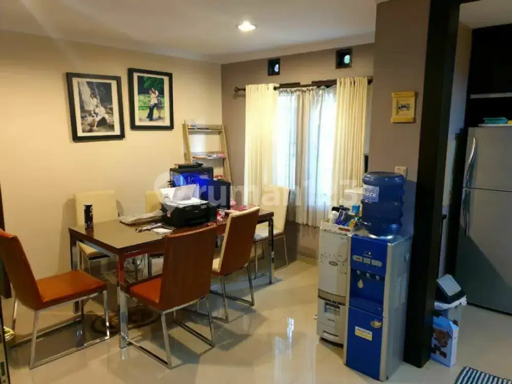 Rumah di Komplek Area Sersan Bajuri Dekat Setiabudi Bandung