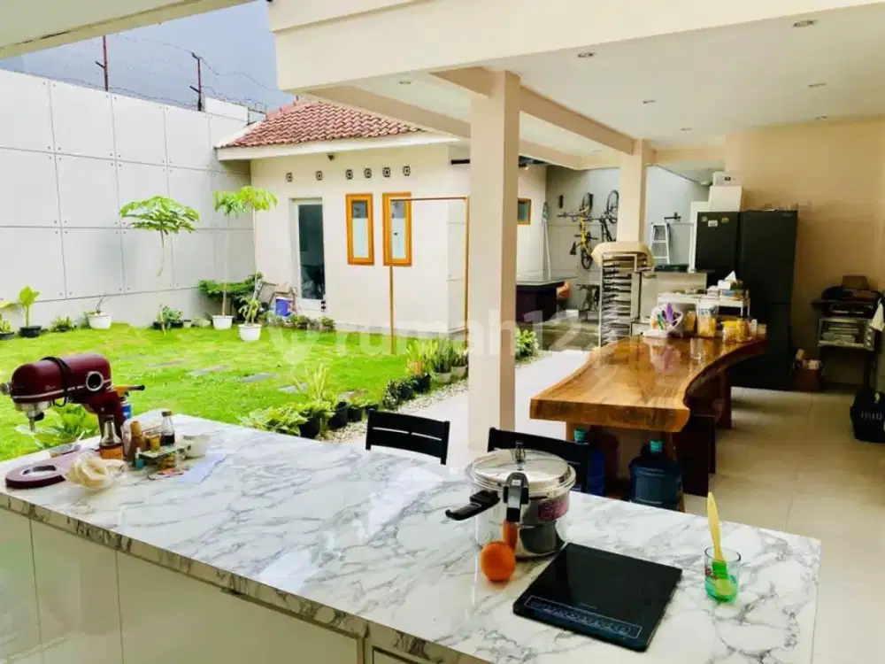 Rumah Luas Sariwangi Dekat Gegerkalong, Ciwaruga Bandung
