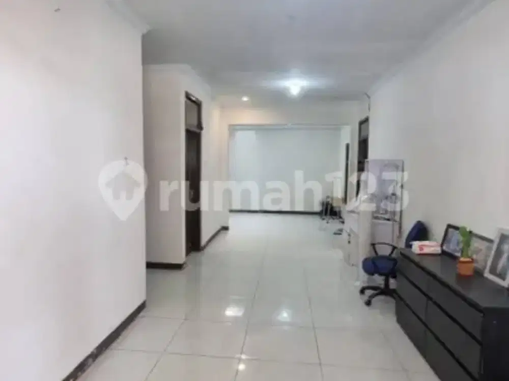 Rumah Tanah Besar Cihanjuang Cimahi Dekat Sariwangi