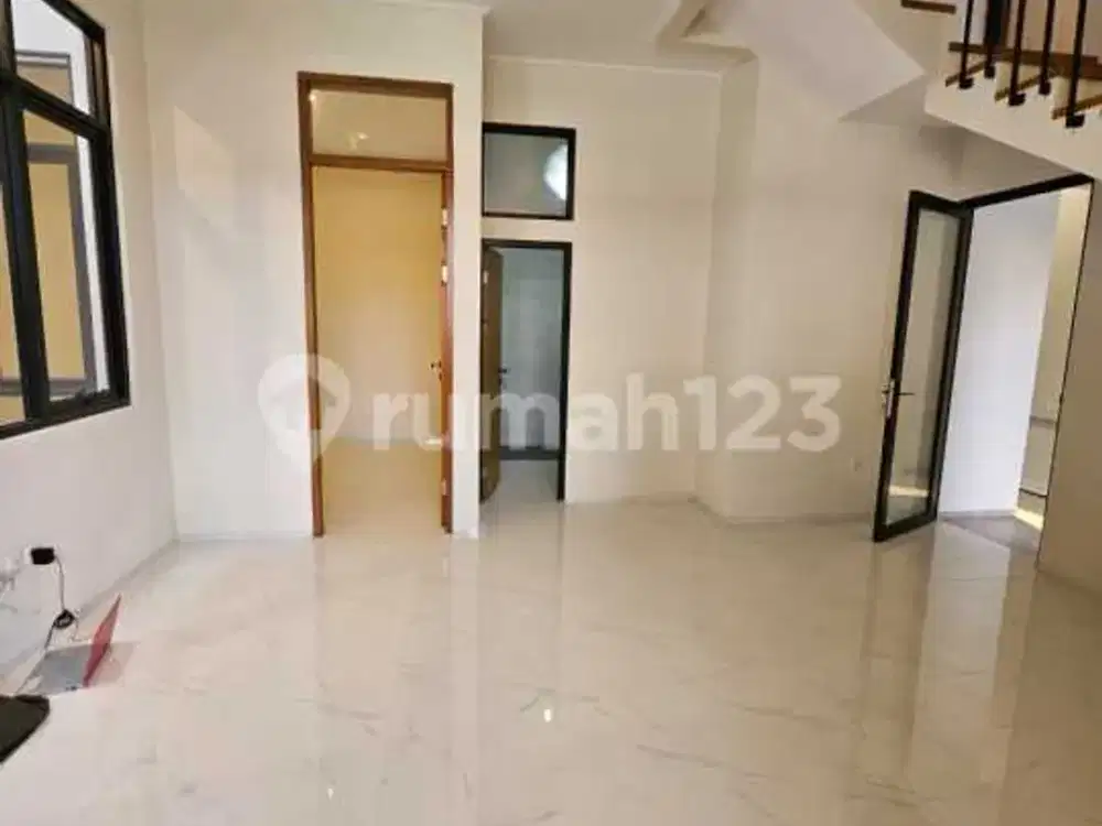 Rumah Sekelimus Dekat Buah Batu, Kiaracondong Bandung