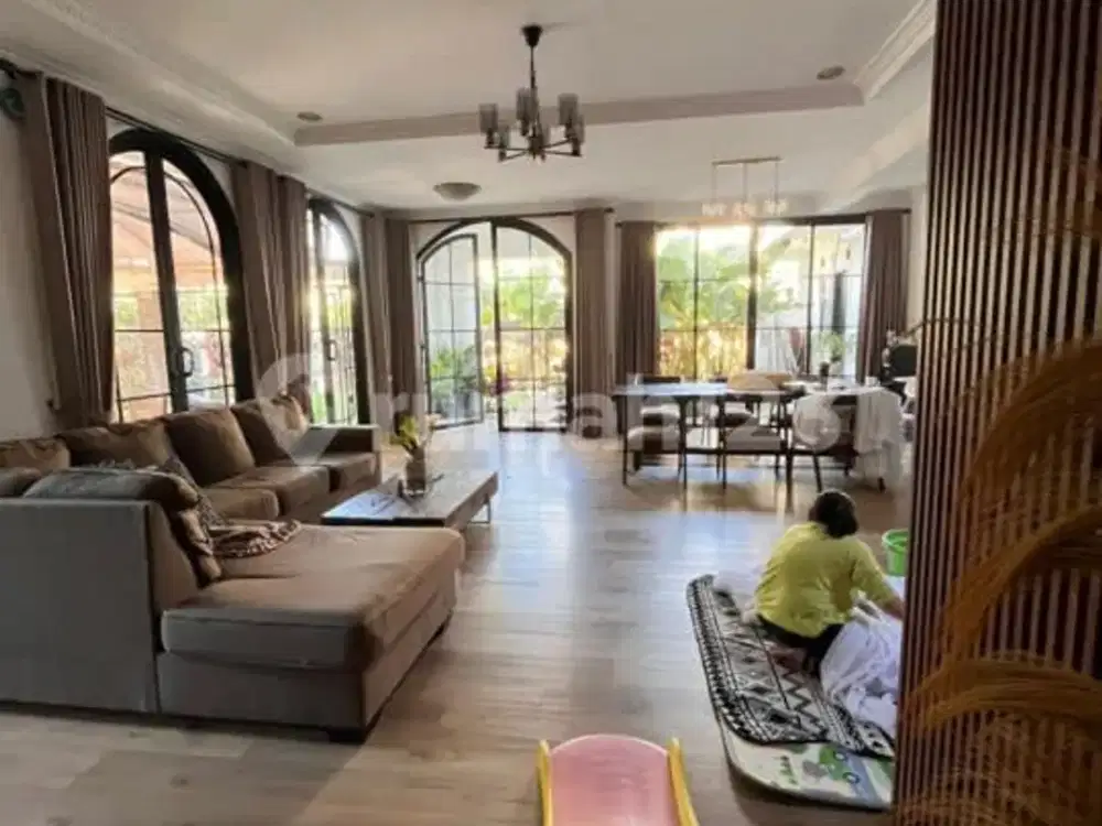 Rumah Mewah Kawaluyaan Dekat Kiaracondong Bandung