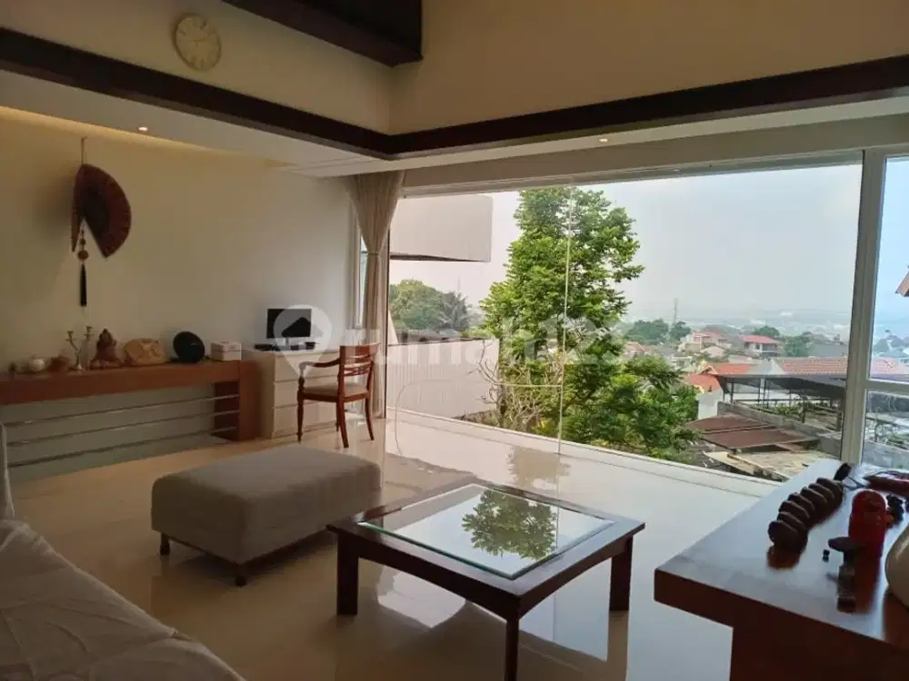 Turun Harga !!! Rumah 4 Lantai View Pegunungan @ligar Sayap Dago.bandung